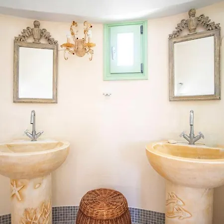 Luxury Estate Plaka Villa