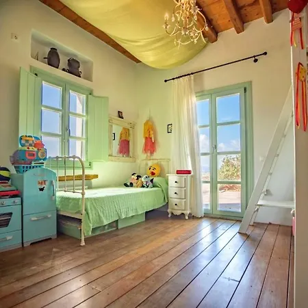 Luxury Estate Plaka Villa Naxos City